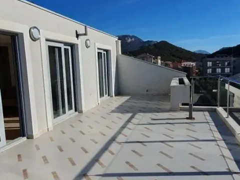 Prodaja, trosoban stan, 171m², Petrovac, Budva - image 2