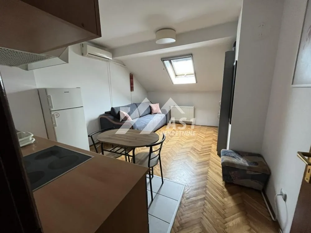 Izdavanje, stan, 22m², Sajam, Novi Sad Sve Podlokacije