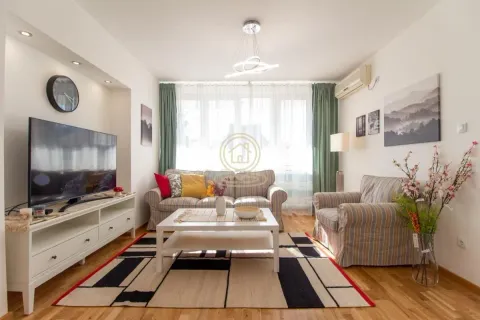 Izdavanje, trosoban stan, 66m², Stari Grad, Beograd - image 7