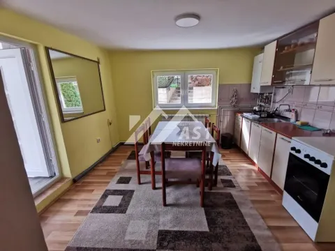 Izdavanje, dvosoban stan, 60m², Široka dolina, Petrovaradin - image 3