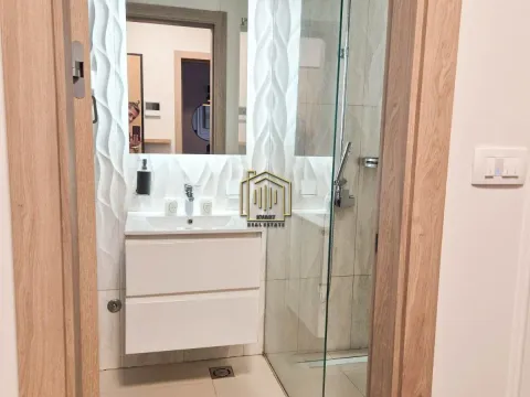 Izdavanje, jednosoban stan, 55m², Master Kvart, Podgorica - image 6