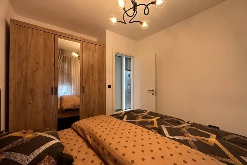 Rent, two bedroom apartment, 45m², Južni Bulevar, Vračar Sve Podlokacije