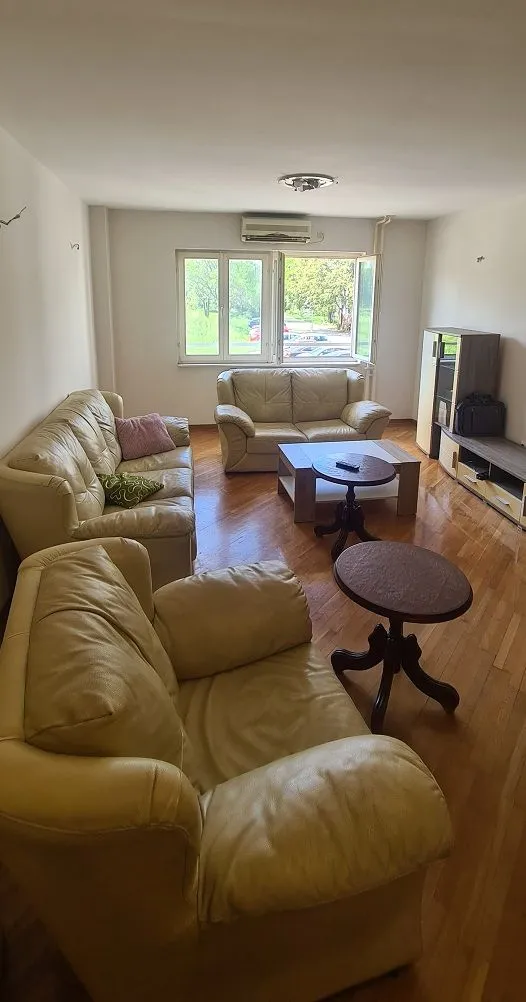 Rent, three bedroom apartment, 95m², Novi Beograd Sve Podlokacije, Beograd