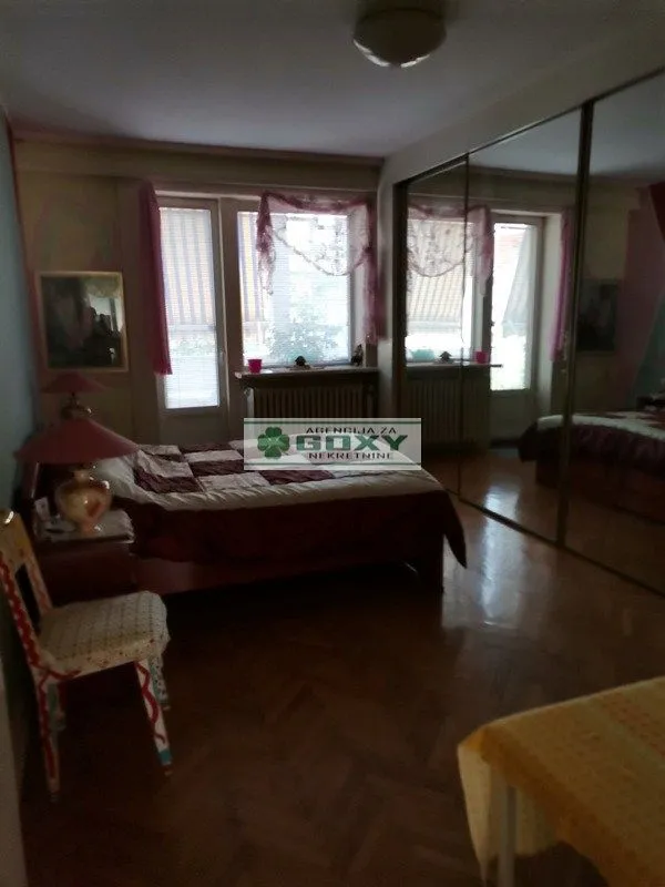 Sale, three bedroom apartment, 105m², Vračar Sve Podlokacije, Beograd