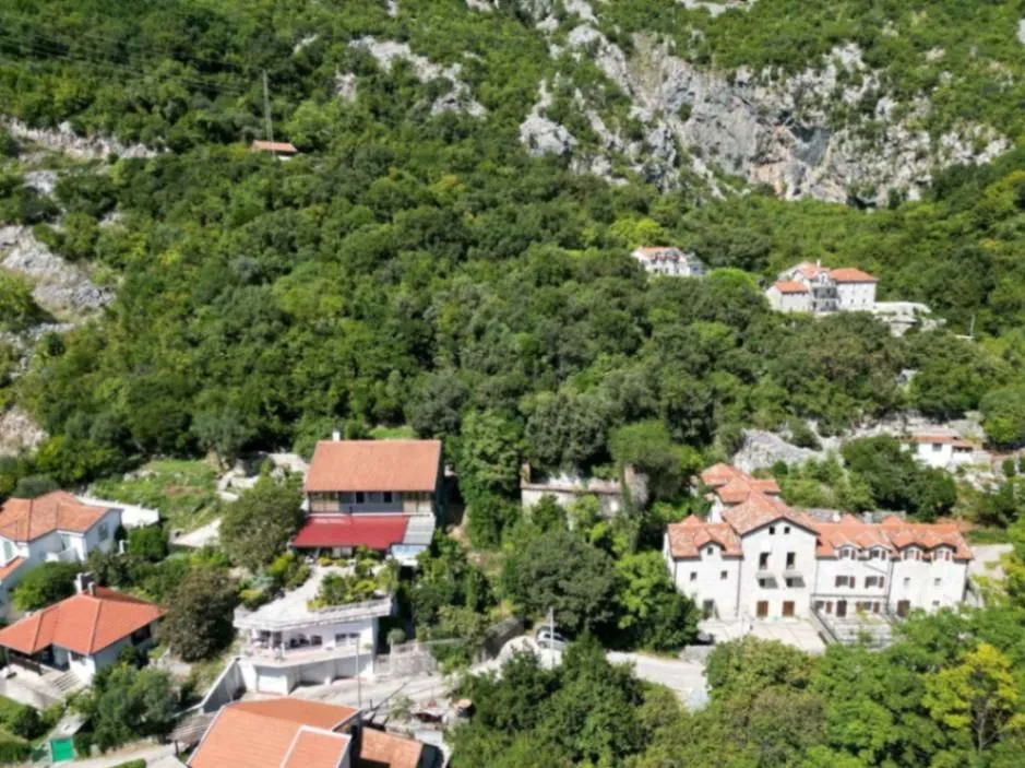 Prodaja, plac, 7000m², Lipci, Kotor
