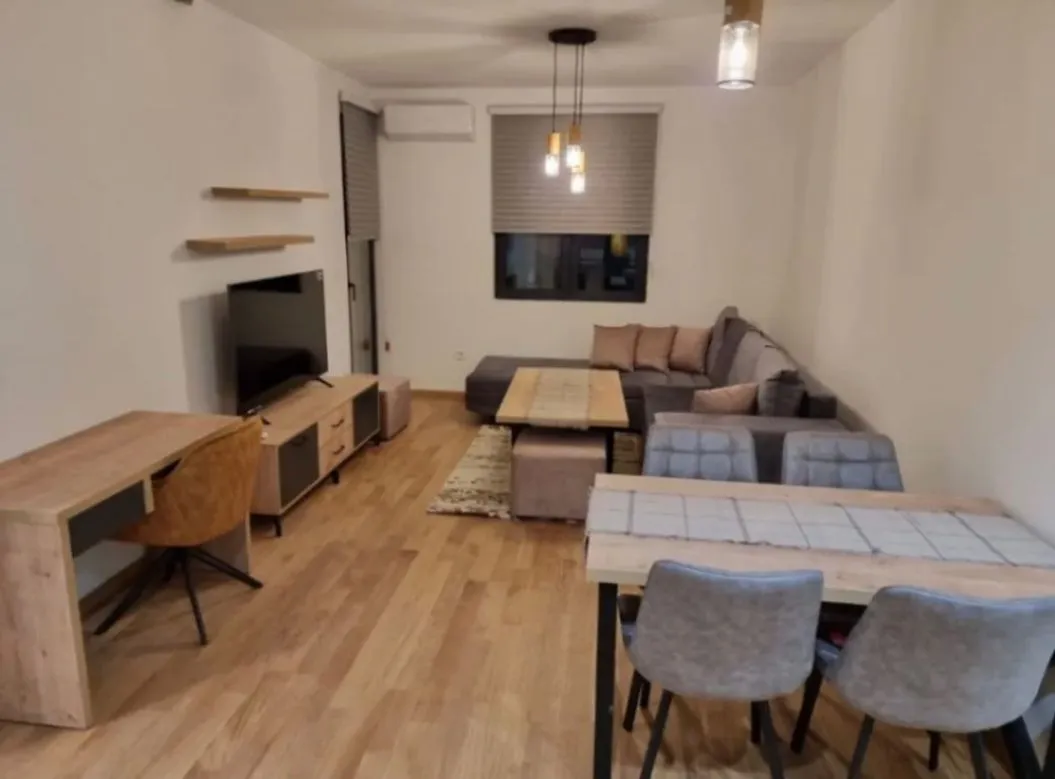 Izdavanje, jednosoban stan, 47m², City Kvart, Podgorica