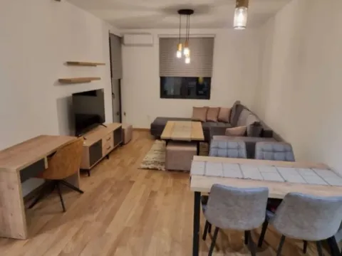Izdavanje, jednosoban stan, 47m², City Kvart, Podgorica