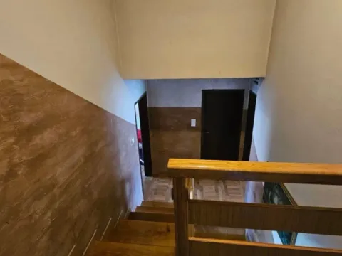 Prodaja, kuća, 191m², Tološi, Podgorica - image 2