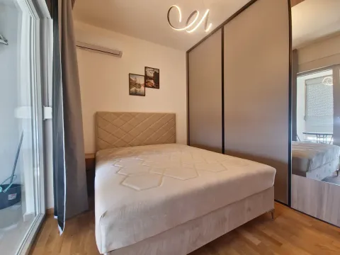 Rent, two bedroom apartment, 58m², Bečići, Budva - image 16
