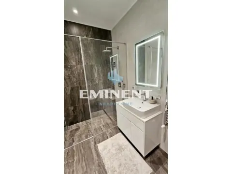 Izdavanje, četvorosoban stan, 178m², Kalenić Pijaca, Vračar Sve Podlokacije - image 18