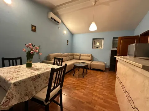 Rent, one bedroom apartment, 48m², Donja Lastva, Tivat - image 2