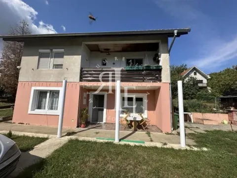 Sale, house, 188m², Beočić, Rekovac