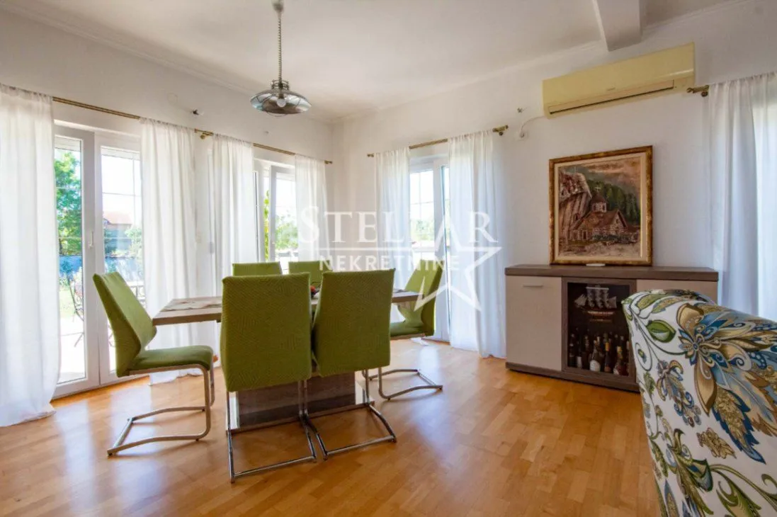 Rent, house, 170m², Jastreb, Danilovgrad