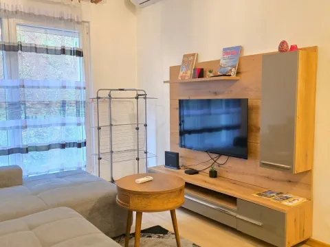 Sale, studio apartment, 27m², Budva, Crna Gora - image 2