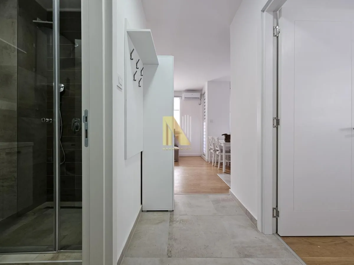 Izdavanje, jednosoban stan, 34m², Bulevar Evrope, Novi Sad Sve Podlokacije
