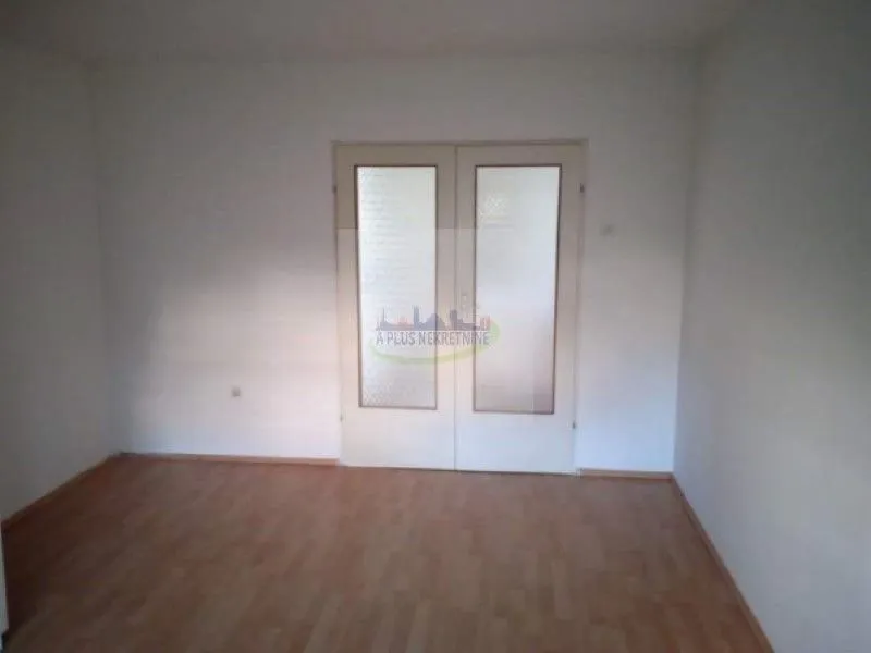 Prodaja, dvosoban stan, 62m², Centar, Subotica