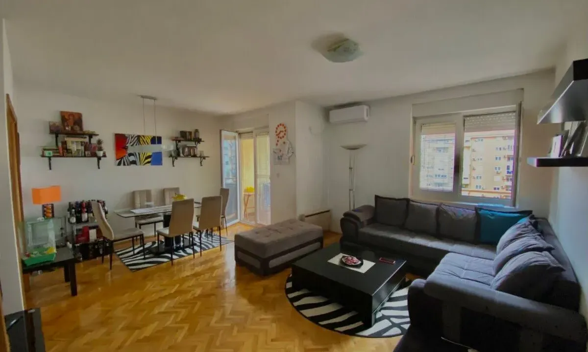 Prodaja, jednosoban stan, 56m², Stari Aerodrom, Podgorica