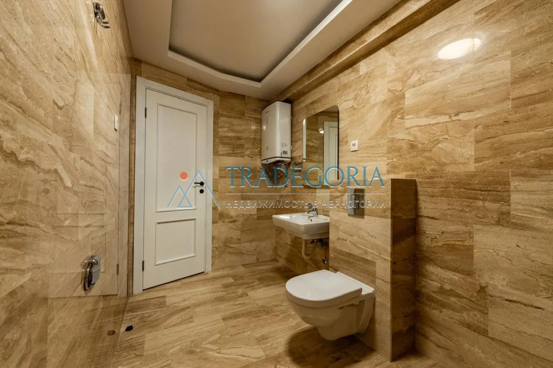 Prodaja, trosoban stan, 160m², Pržno, Budva