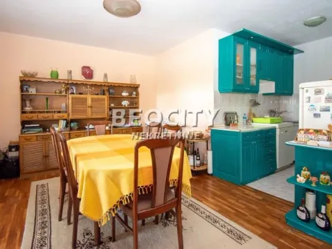 Prodaja, kuća, 400m², Sremčica, Beograd - image 11