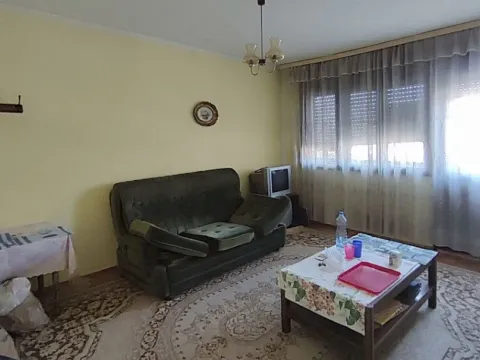 Sale, house, 240m², Loznica, Srbija - image 10