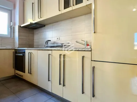 Rent, one bedroom apartment, 50m², City Kvart, Podgorica - image 7