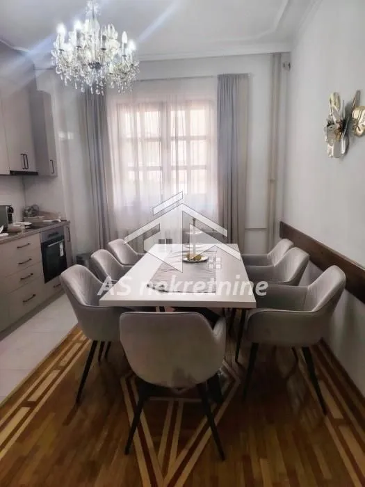 Rent, four bedroom apartment, 120m², Bulbulder, Zvezdara Sve Podlokacije