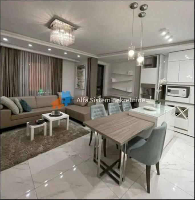 Izdavanje, dvosoban stan, 56m², Čubura, Beograd