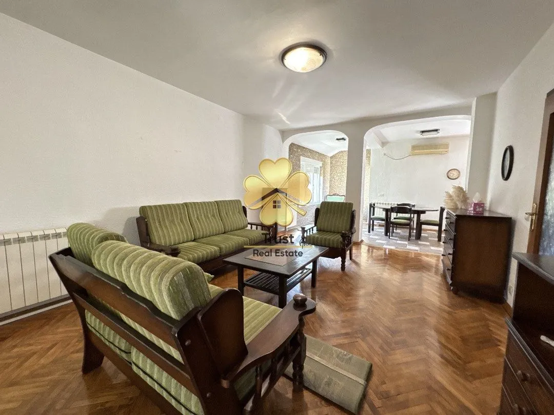 Rent, house, 200m², Stari Aerodrom, Podgorica