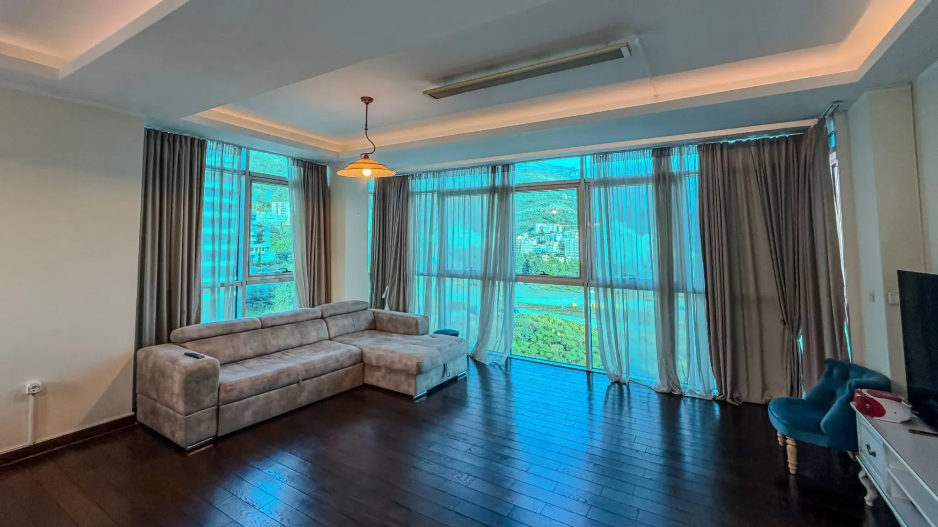 Prodaja, dvosoban stan, 89m², Bečići, Budva