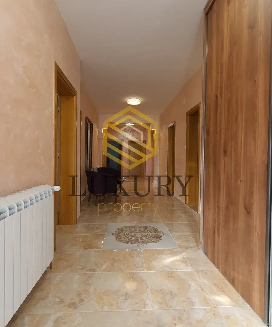 Izdavanje, kuća, 212m², Zeta, Podgorica