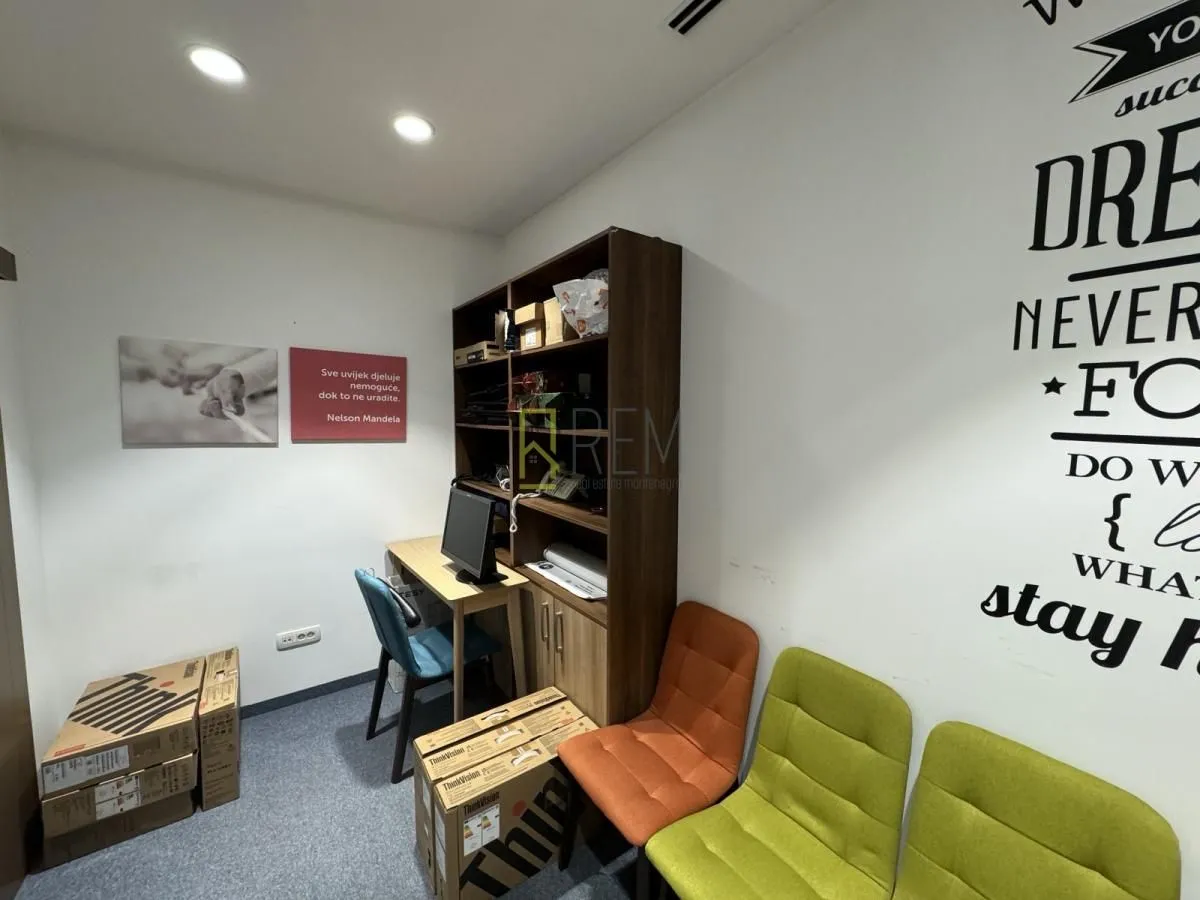 Sale, office space, 370m², Blok 9, Podgorica