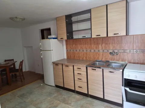 Rent, two bedroom apartment, 80m², Mrčevac, Tivat - image 6