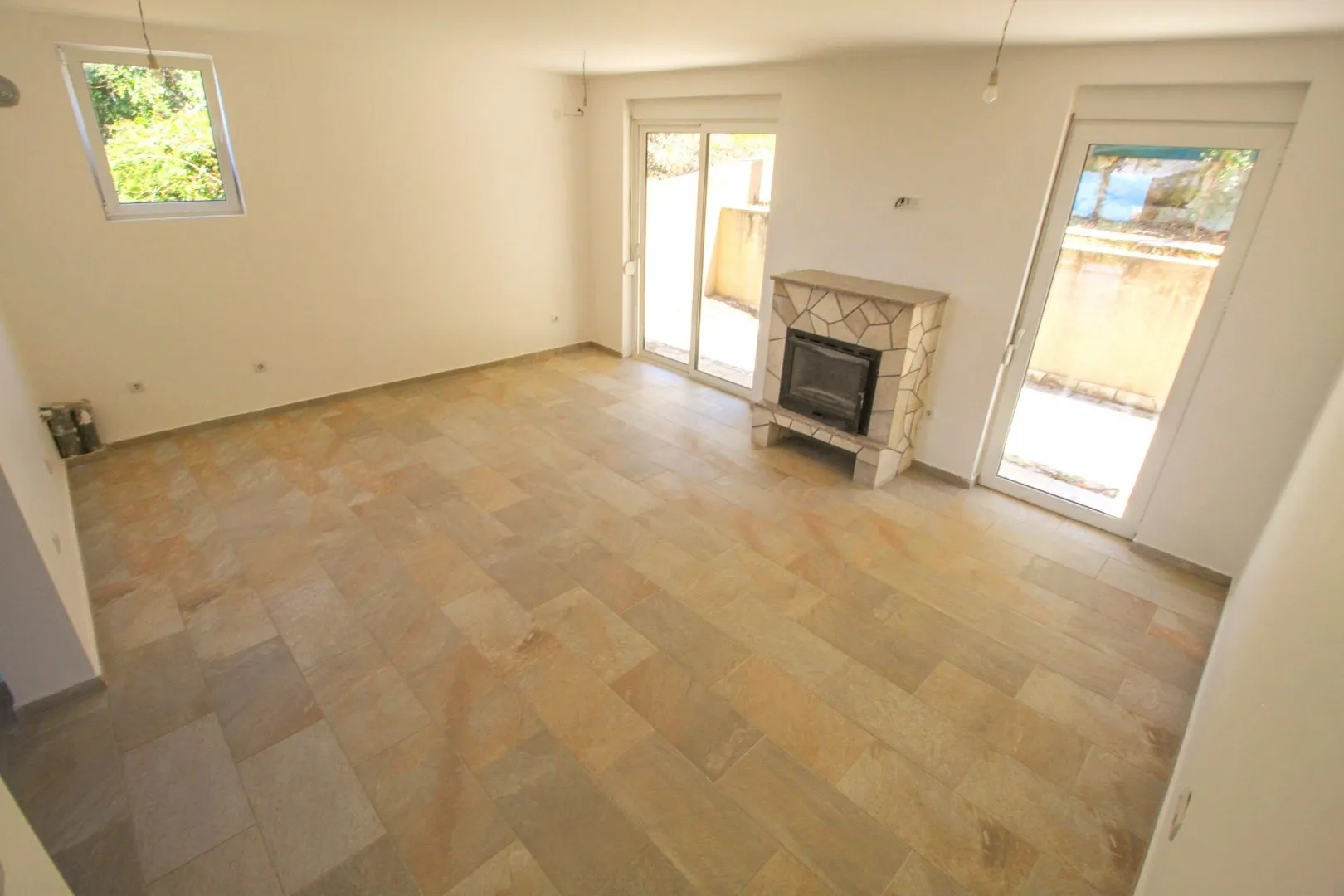 Sale, house, 226m², Utjeha, Bar
