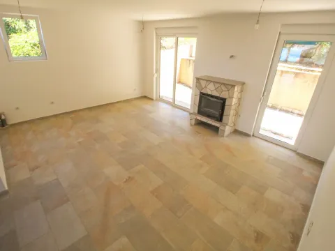 Prodaja, kuća, 226m², Utjeha, Bar - image 2