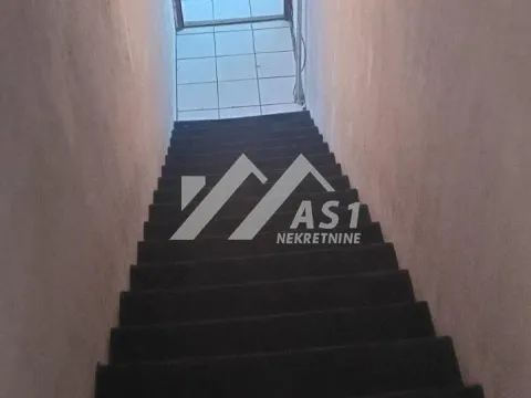 Izdavanje, poslovni prostor, 50m², Novi Sad Sve Podlokacije, Novi Sad - image 2