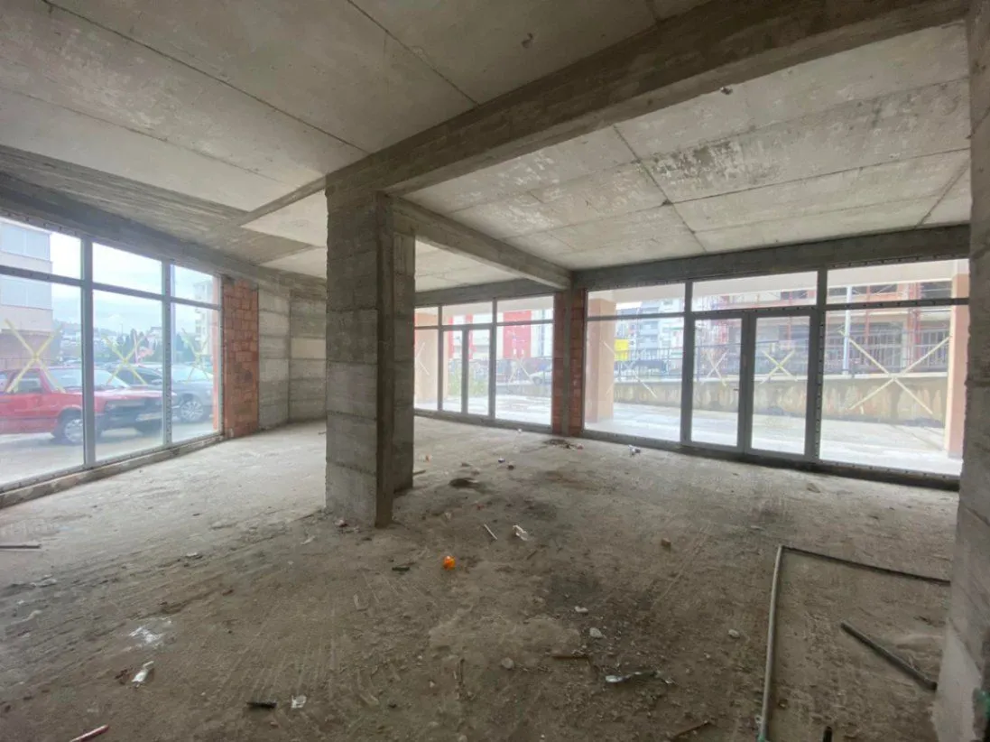 Rent, office space, 90m², Ljubović, Podgorica