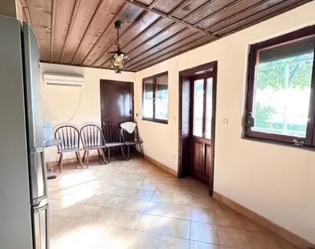 Izdavanje, trosoban stan, 114m², Stara Varoš, Podgorica - image 8