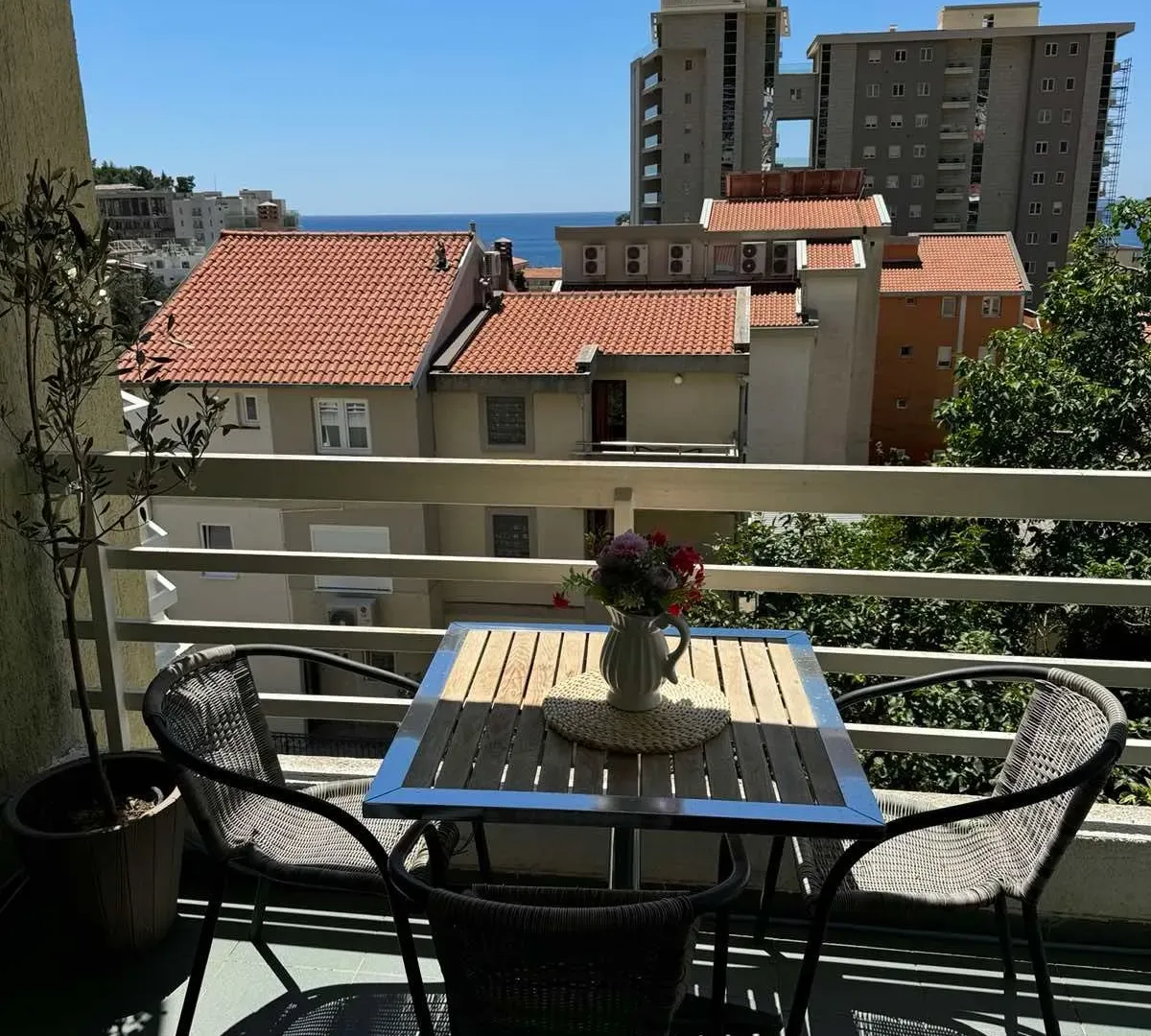 Sale, one bedroom apartment, 50m², Petrovac, Budva