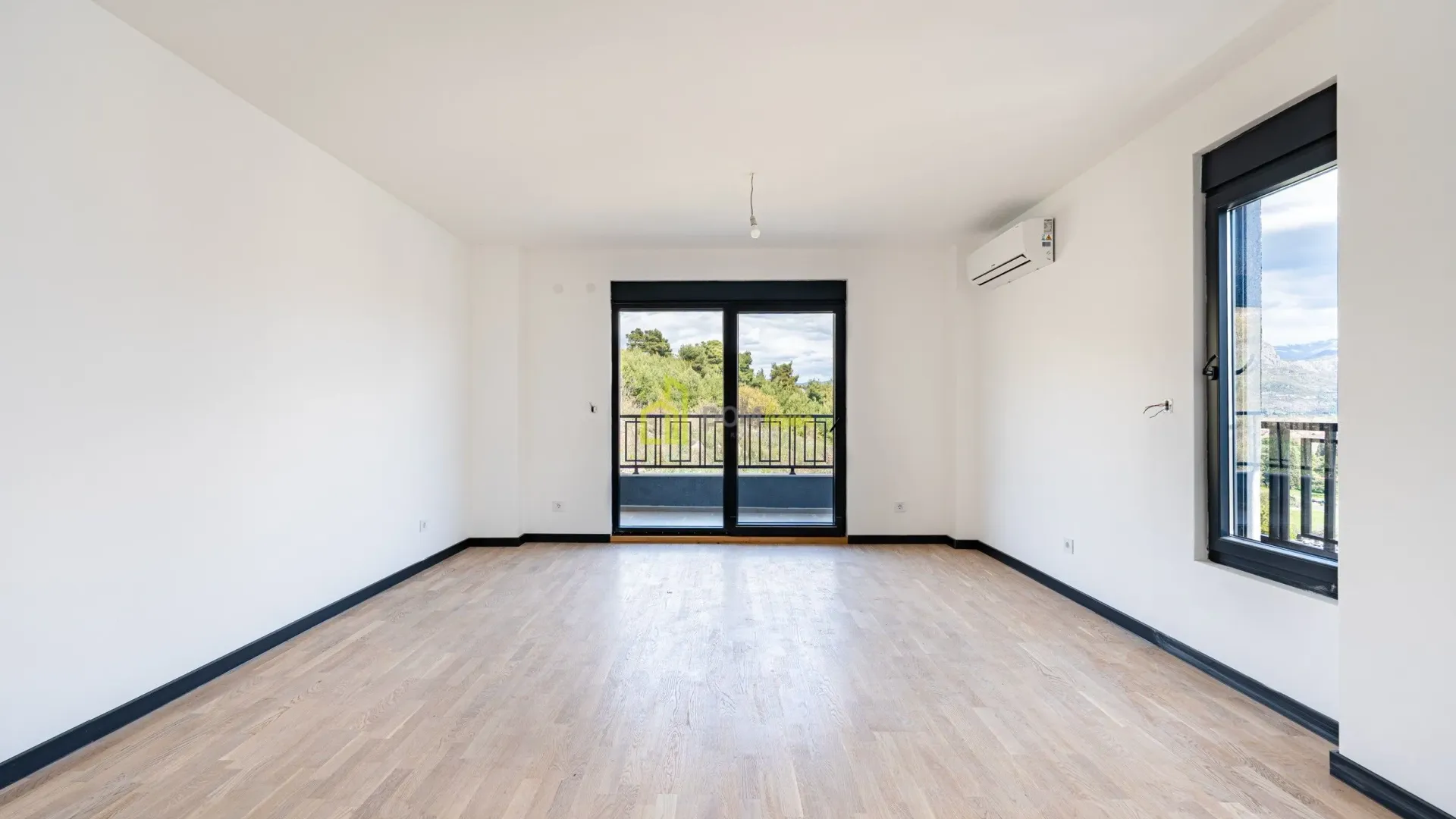 Prodaja, trosoban stan, 122m², Gorica C, Podgorica