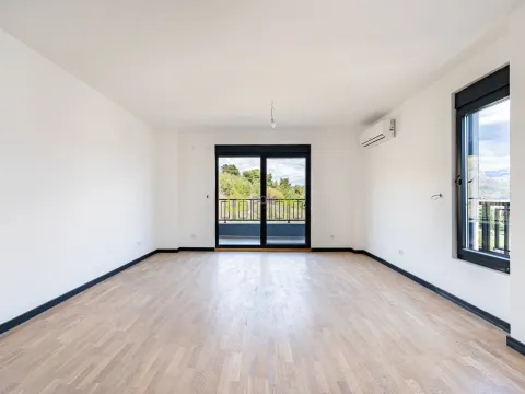 Prodaja, trosoban stan, 102m², Gorica C, Podgorica - image 14