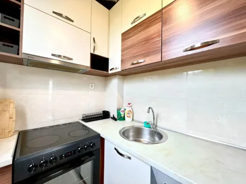 Izdavanje, jednosoban stan, 47m², Budva, Crna Gora - image 23