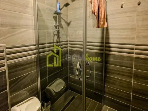 Izdavanje, četvorosoban stan, 160m², Stari Aerodrom, Podgorica - image 22