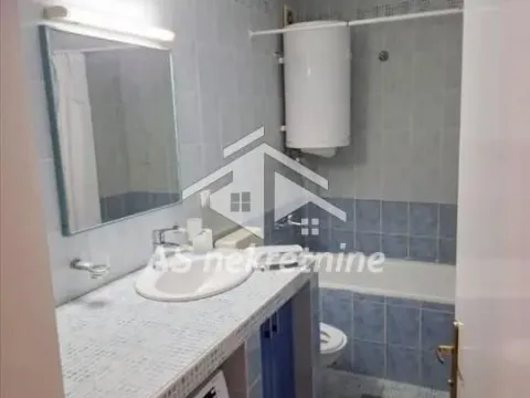 Rent, three bedroom apartment, 67m², Kalenić Pijaca, Vračar Sve Podlokacije - image 10