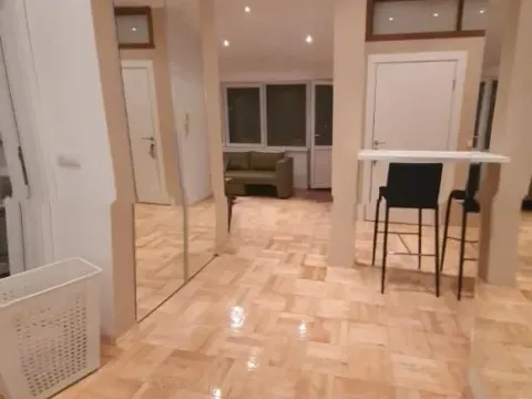 Izdavanje, trosoban stan, 76m², Autokomanda, Voždovac Sve Podlokacije - image 10