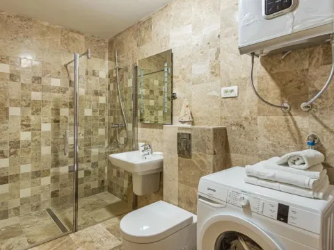 Sale, one bedroom apartment, 87m², Pržno, Budva - image 6