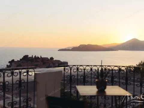 Prodaja, dvosoban stan, 74m², Sveti Stefan, Budva - image 1