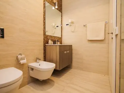 Rent, two bedroom apartment, 2000m², Centar, Budva - image 4