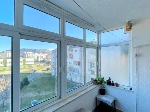 Prodaja, jednosoban stan, 61m², Stari Aerodrom, Podgorica - image 11