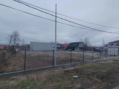 Izdavanje, plac, 1600m², Veternička rampa, Novi Sad Sve Podlokacije - image 3