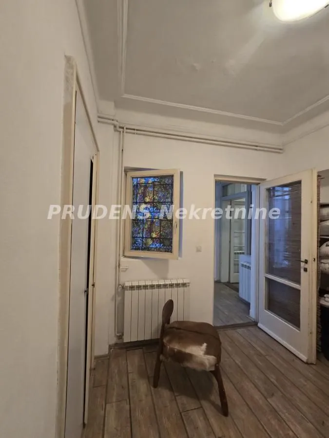 Prodaja, dvosoban stan, 65m², Stari Grad, Beograd